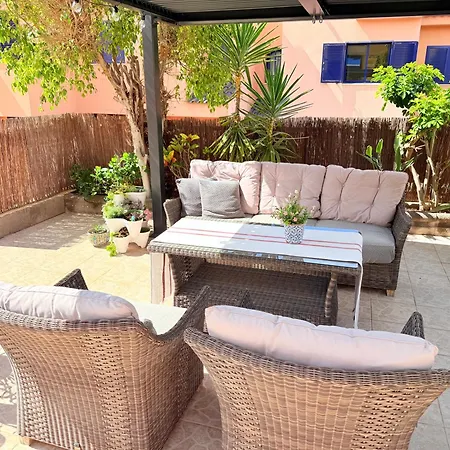 Cozy Corner Close To Beach, Golf And Shopping Vakantiehuis