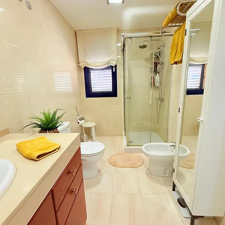 Vakantiehuis Cozy Corner Close To Beach, Golf And Shopping