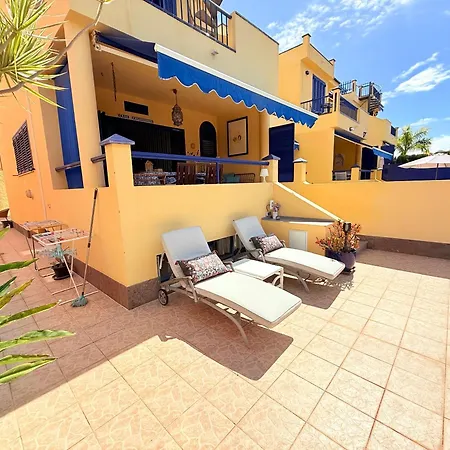 Cozy Corner Close To Beach, Golf And Shopping Ferienhaus